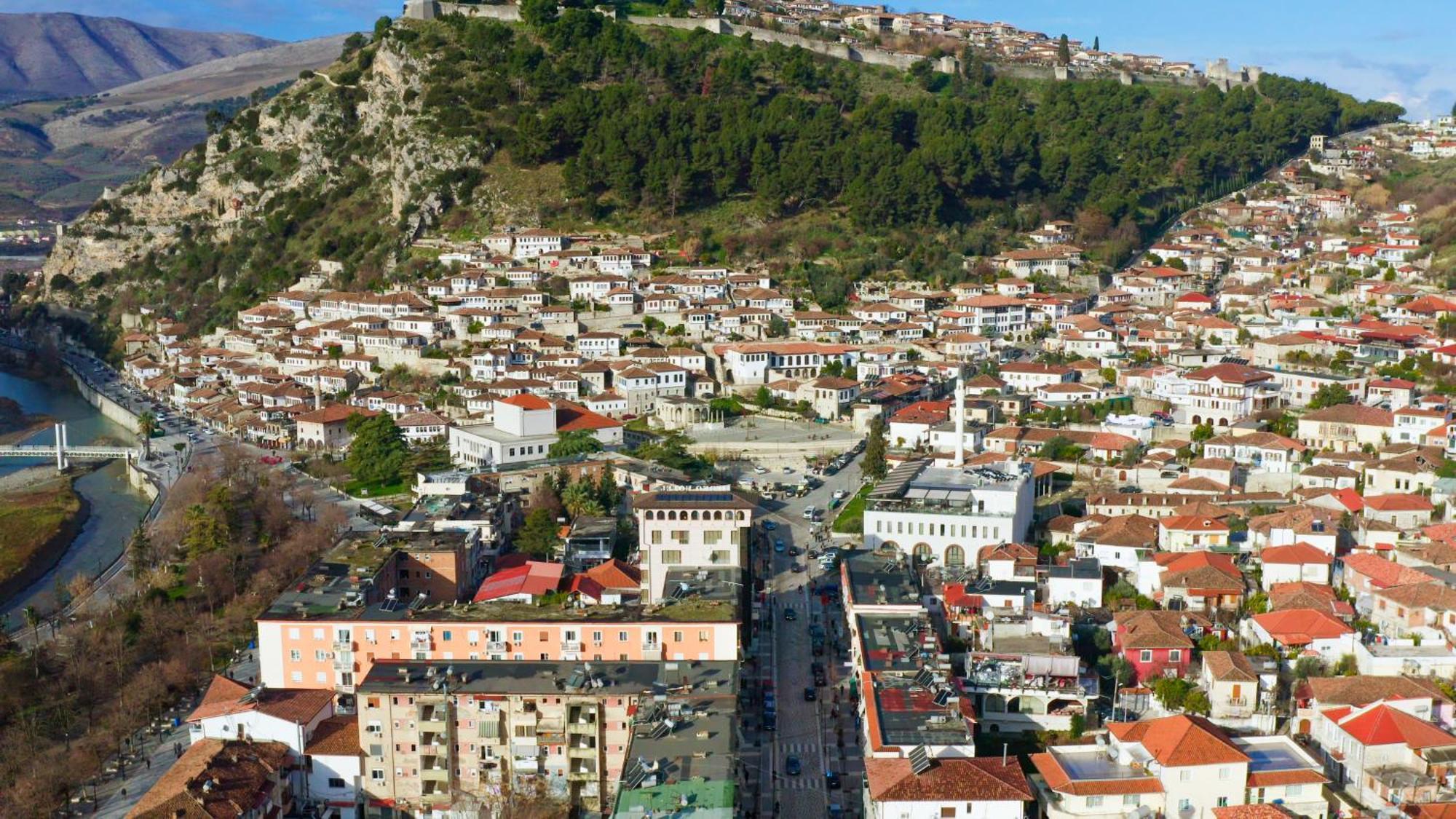 Merko Hotel Berat Exterior photo
